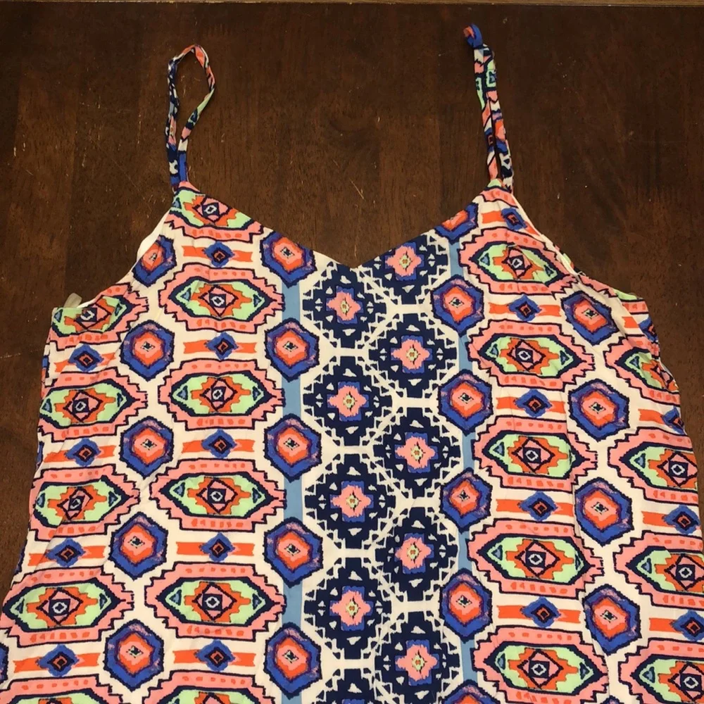 Patterned Shift Dress - Picture 2 of 8